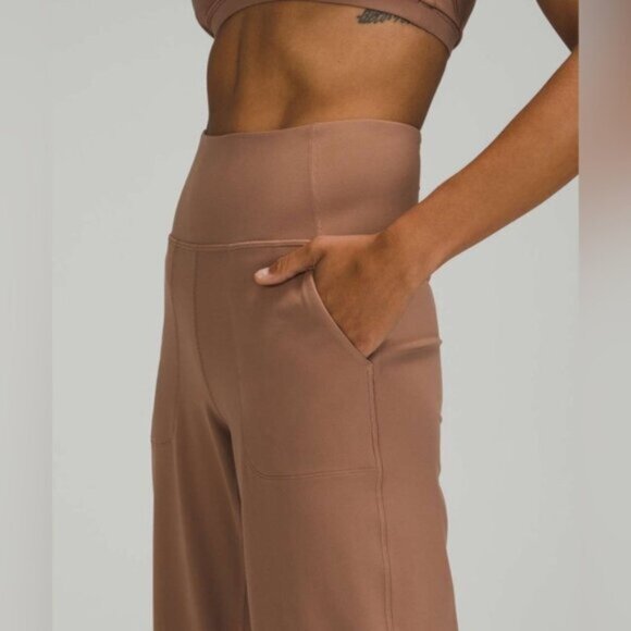 Lululemon Align Wide Leg Super-High-Rise Crop *23"Cacao- NEVER WORN - Picture 11 of 11